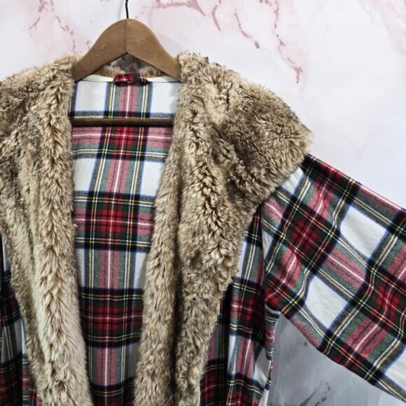 Pottery Barn Robe Women Plaid Faux Fur Hooded Flannel Holiday Christmas Stewart - Picture 13 of 14